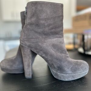 Stuart Weitzman suede Ankle Boots